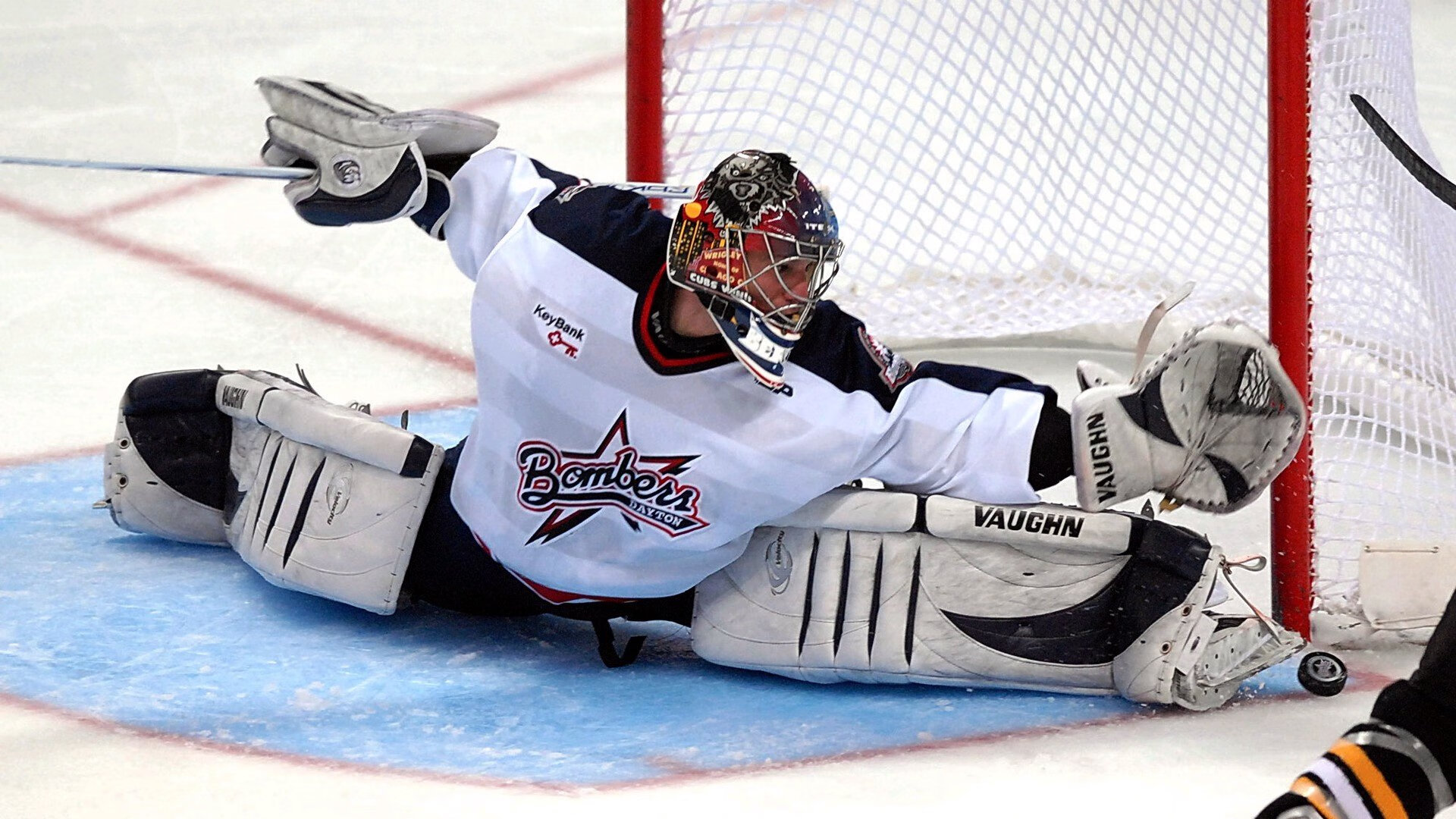 4×100米混合接力队伍配合默契,混合接力比赛